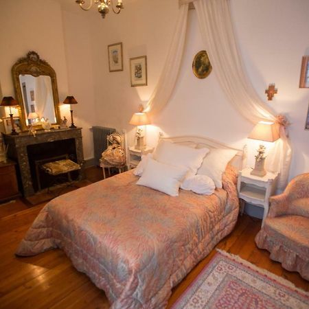 Le Grand Echiquier Hotel Coutras Ngoại thất bức ảnh