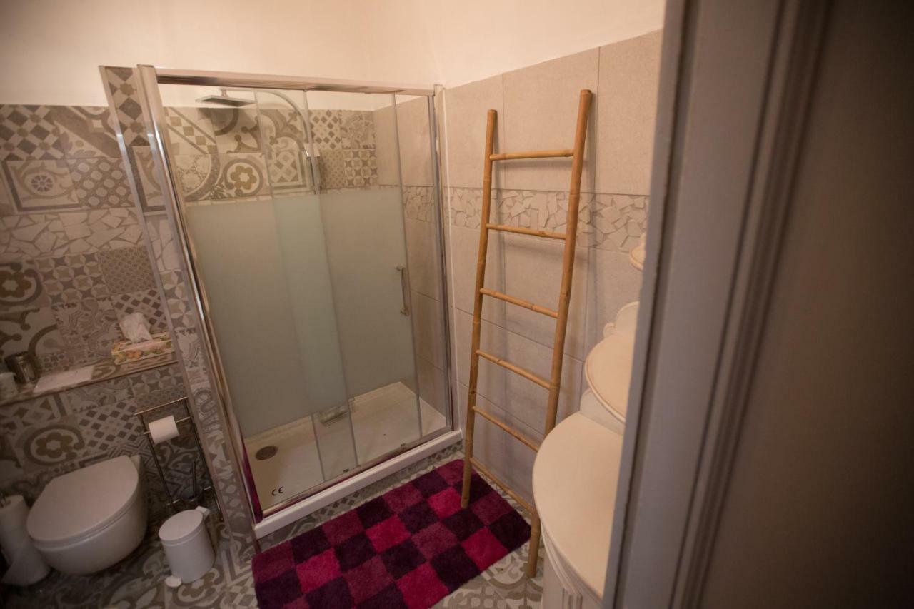Le Grand Echiquier Hotel Coutras Ngoại thất bức ảnh